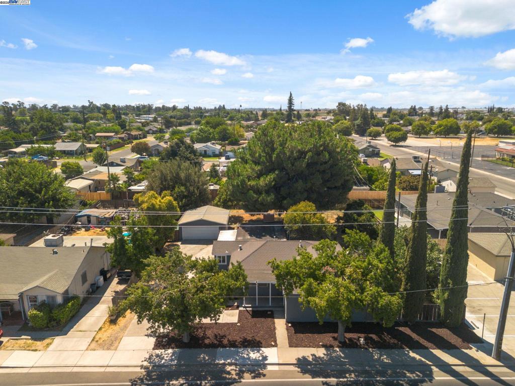 1747 Winton Way, Atwater, CA 95301