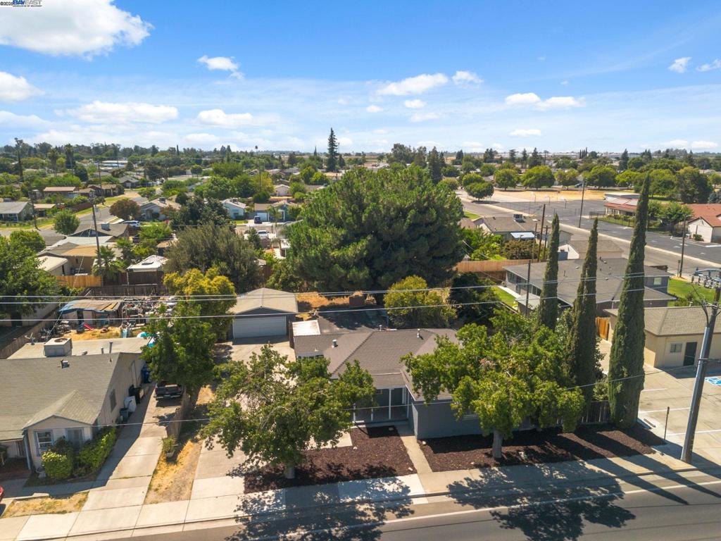 1747 Winton Way, Atwater, CA 95301