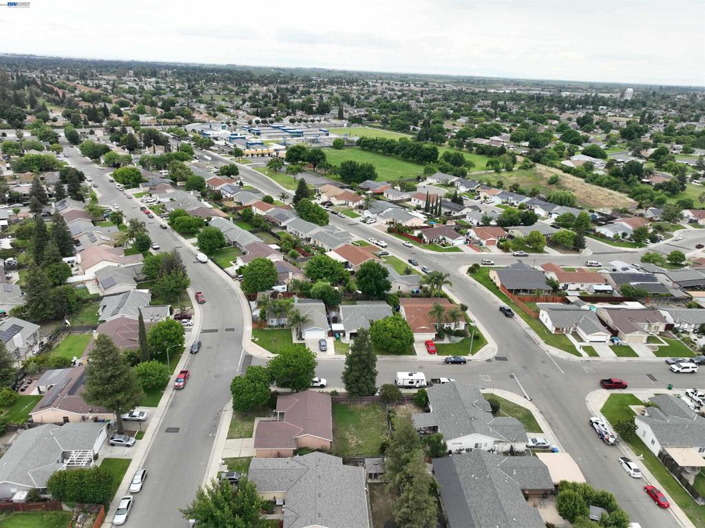 2113 Gleneagle St, Atwater, CA 95301
