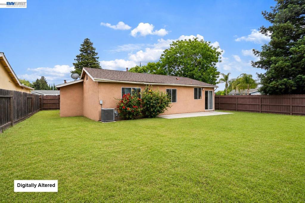 2113 Gleneagle St, Atwater, CA 95301