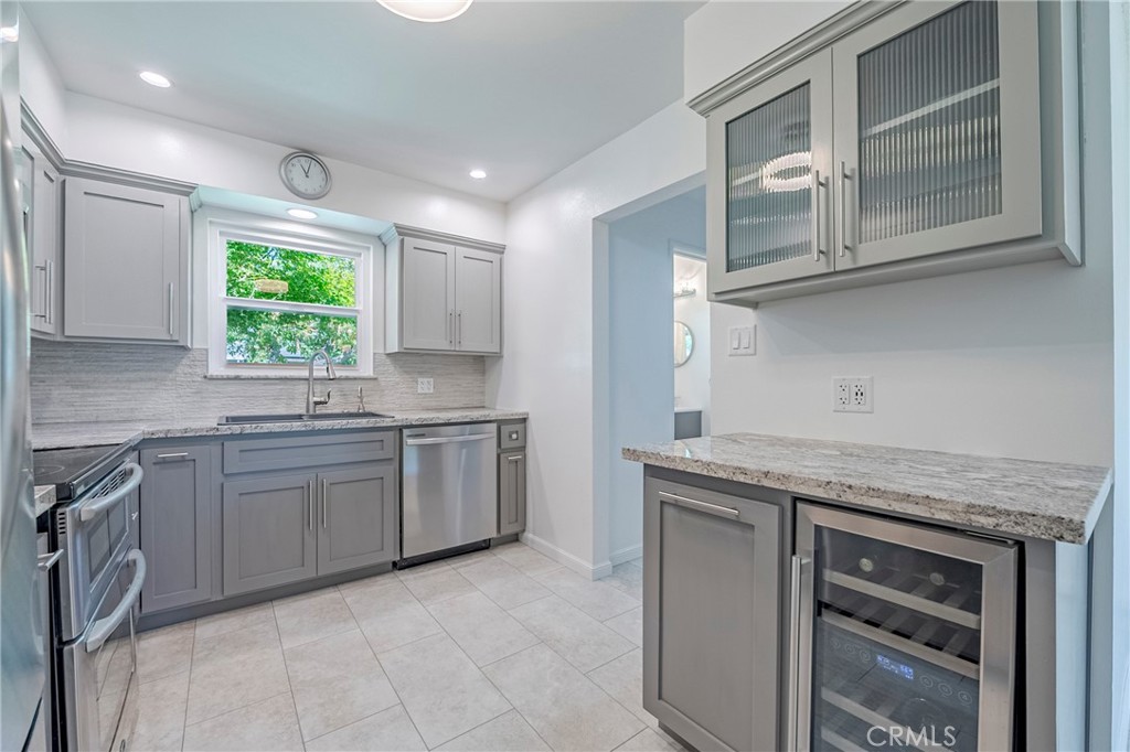 2601 Hoover Ct, Merced, CA 95340