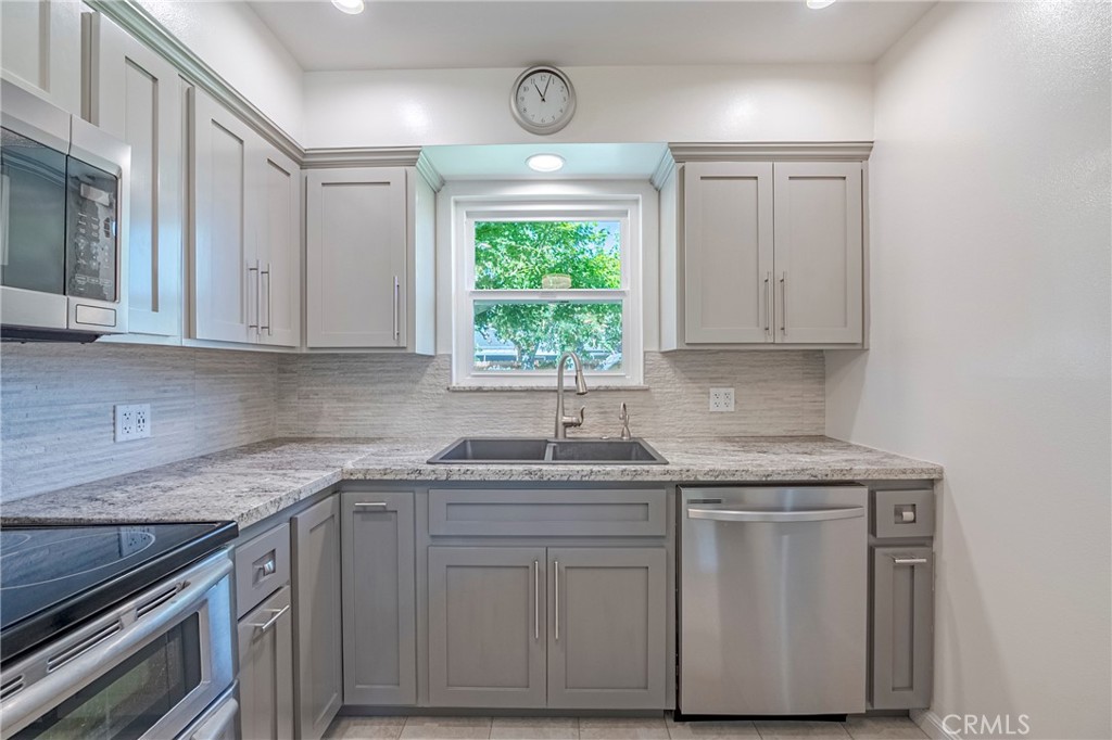 2601 Hoover Ct, Merced, CA 95340