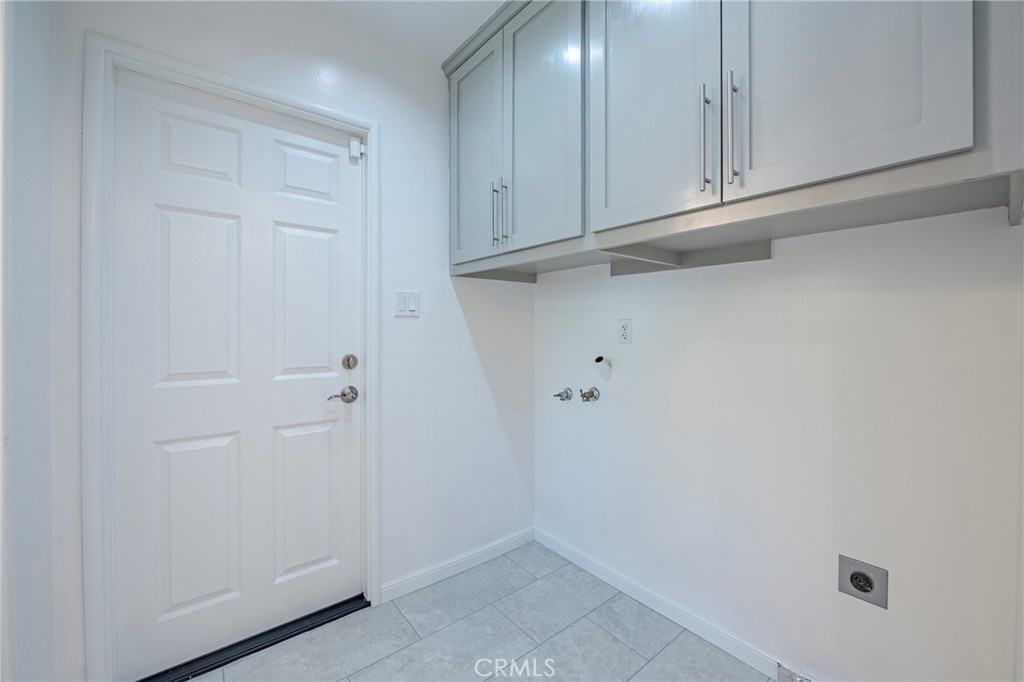 2601 Hoover Ct, Merced, CA 95340