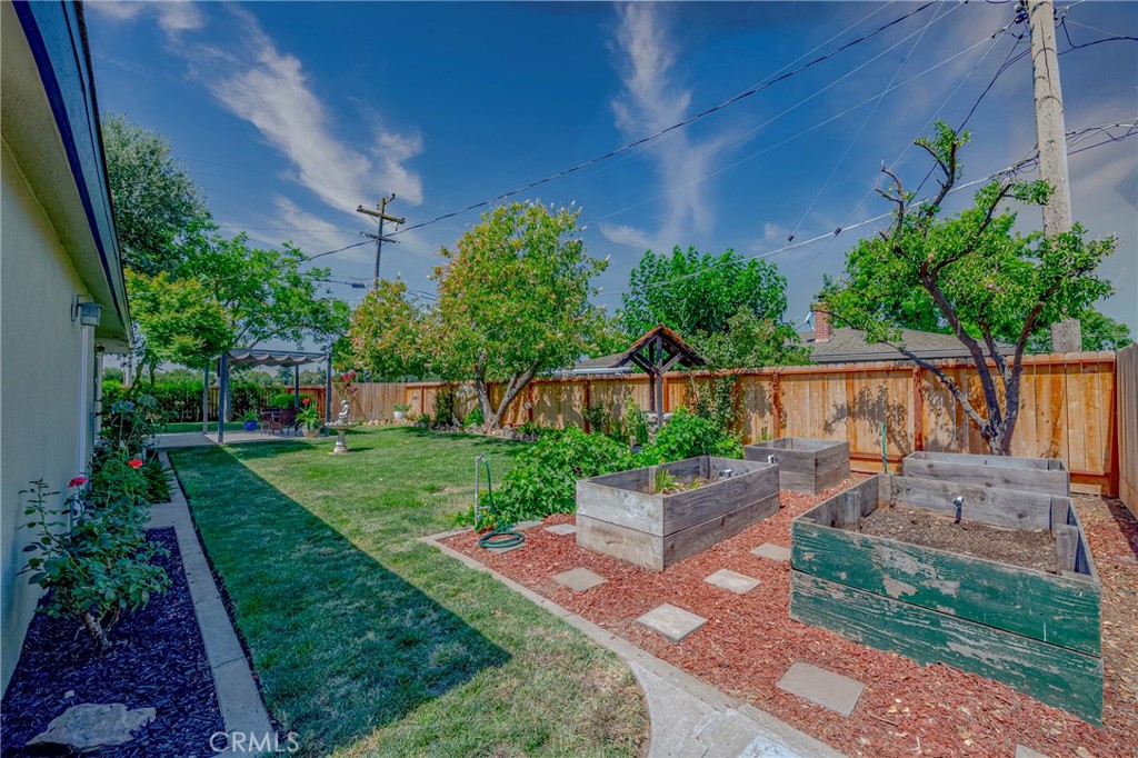 2601 Hoover Ct, Merced, CA 95340
