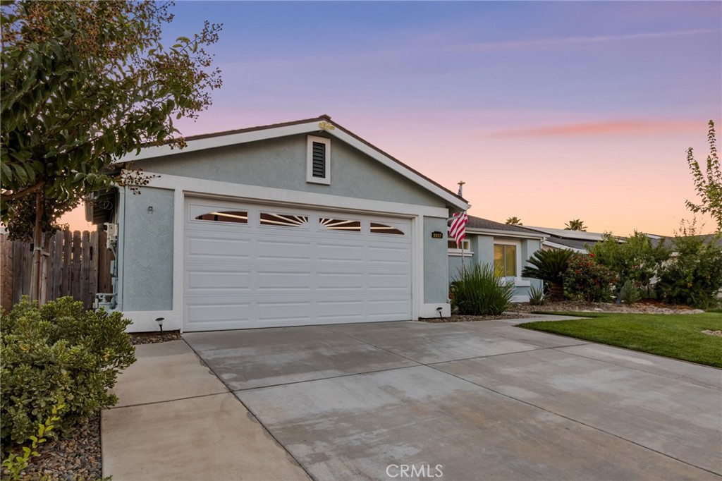 2037 Woodside Ct, Atwater, CA 95301