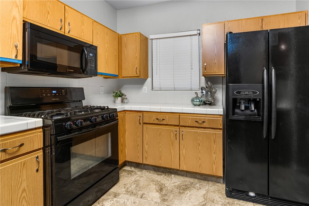 2037 Woodside Ct, Atwater, CA 95301