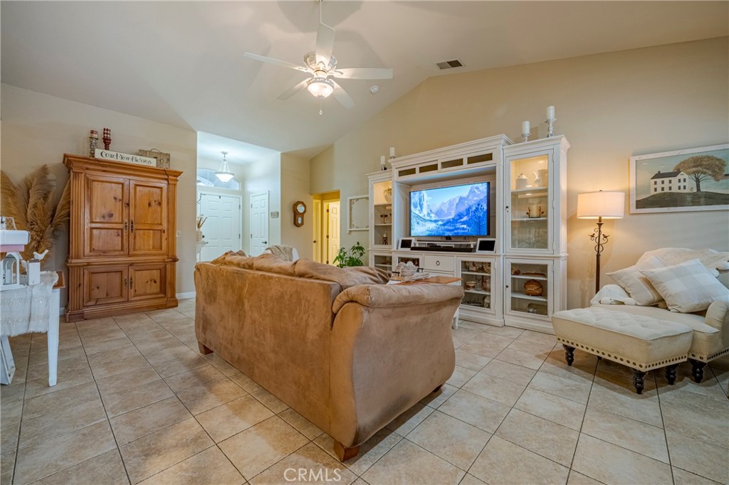 726 Nighthawk, Merced, CA 95340