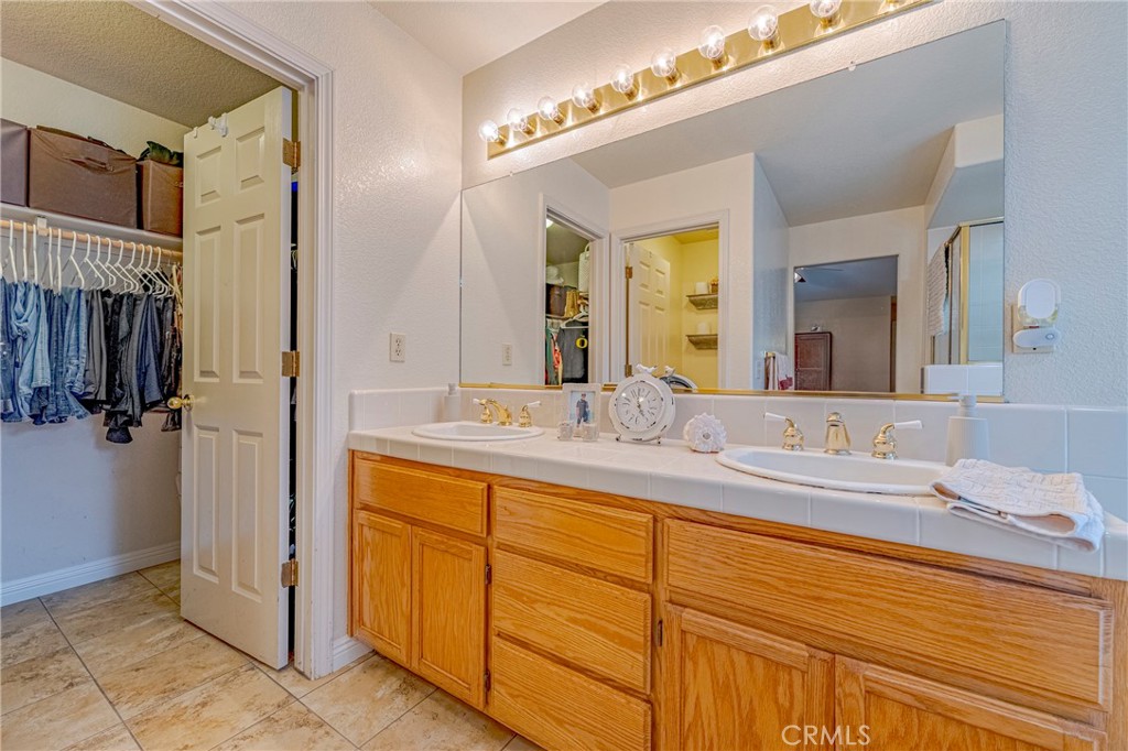 726 Nighthawk, Merced, CA 95340