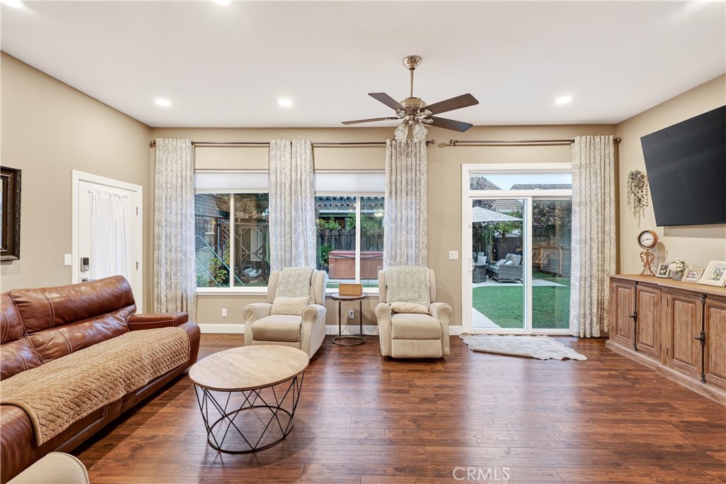 851 Alabaster Ct, Atwater, CA 95301