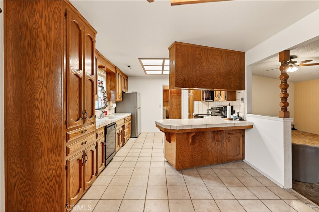 2480 Palora, Atwater, CA 95301