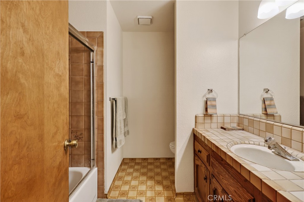 2480 Palora, Atwater, CA 95301