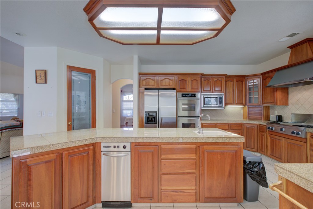 5261 Lucille Ln, Atwater, CA 95301