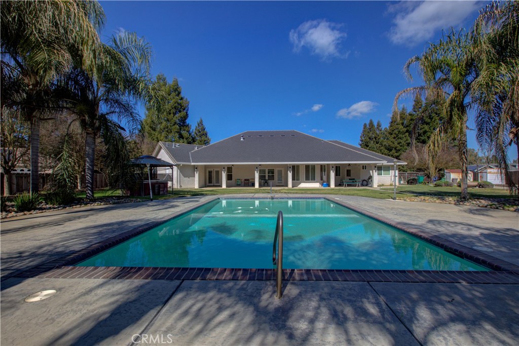 5261 Lucille Ln, Atwater, CA 95301