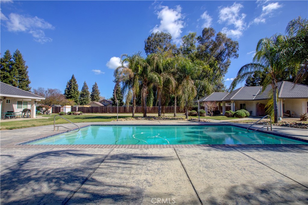 5261 Lucille Ln, Atwater, CA 95301