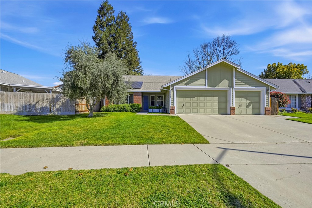 3438 Tres Logos Dr, Merced, CA 95348