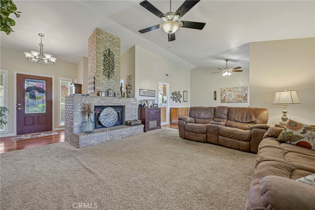 197 Madrona Dr, Atwater, CA 95301