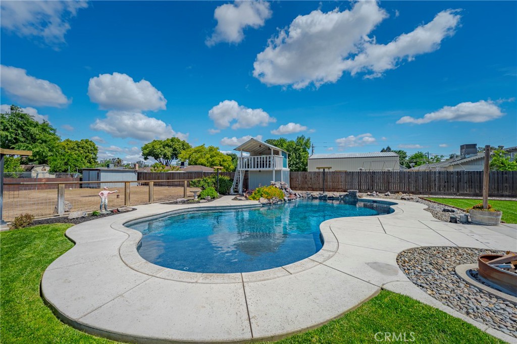 5444 Fleming Rd, Atwater, CA 95301