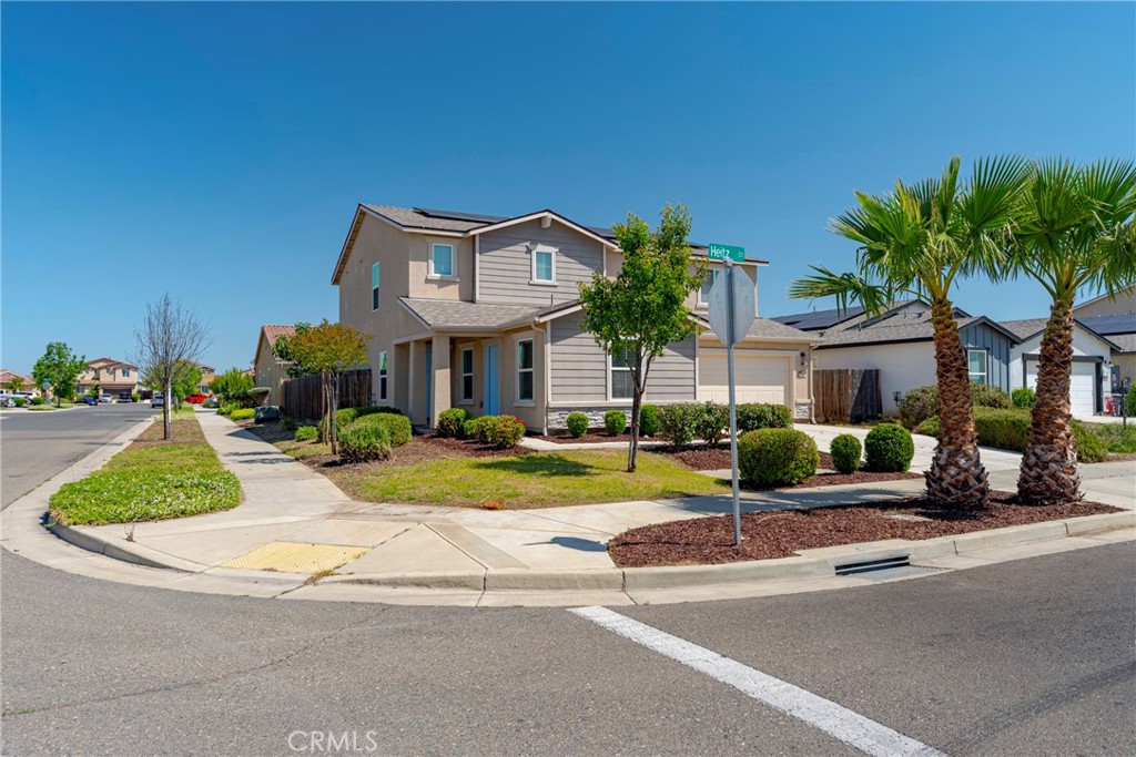 697 Heitz Ct, Merced, CA 95348