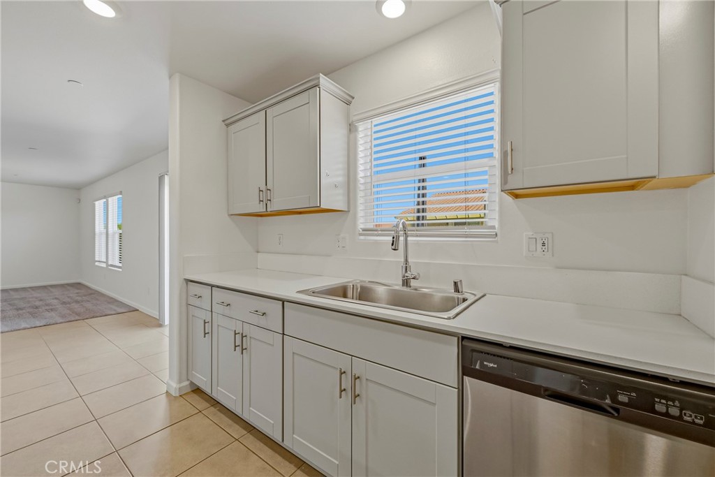 697 Heitz Ct, Merced, CA 95348