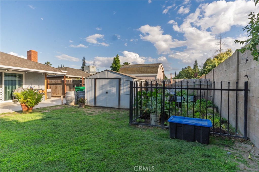 2869 Hillcrest St, Atwater, CA 95301