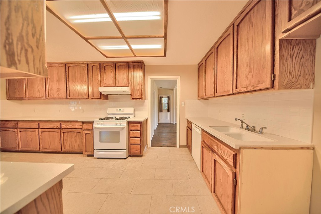 2144 Herman, Atwater, CA 95301