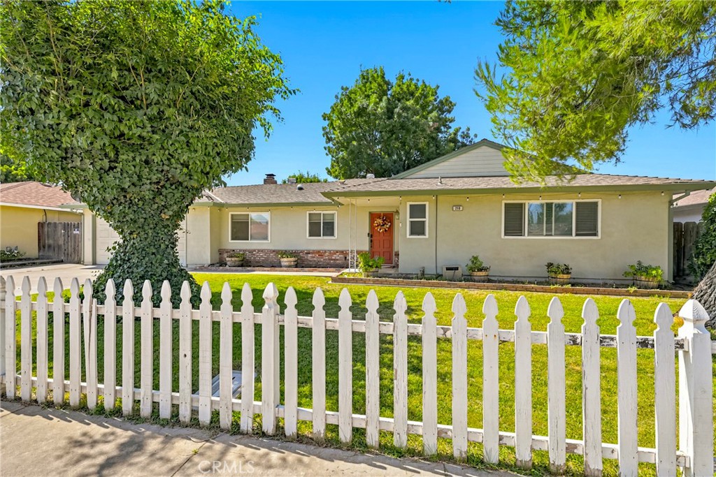 210 Tammy Dr, Atwater, CA 95301