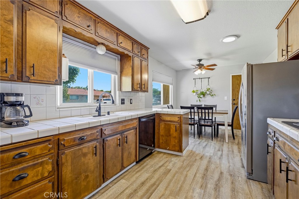 210 Tammy Dr, Atwater, CA 95301