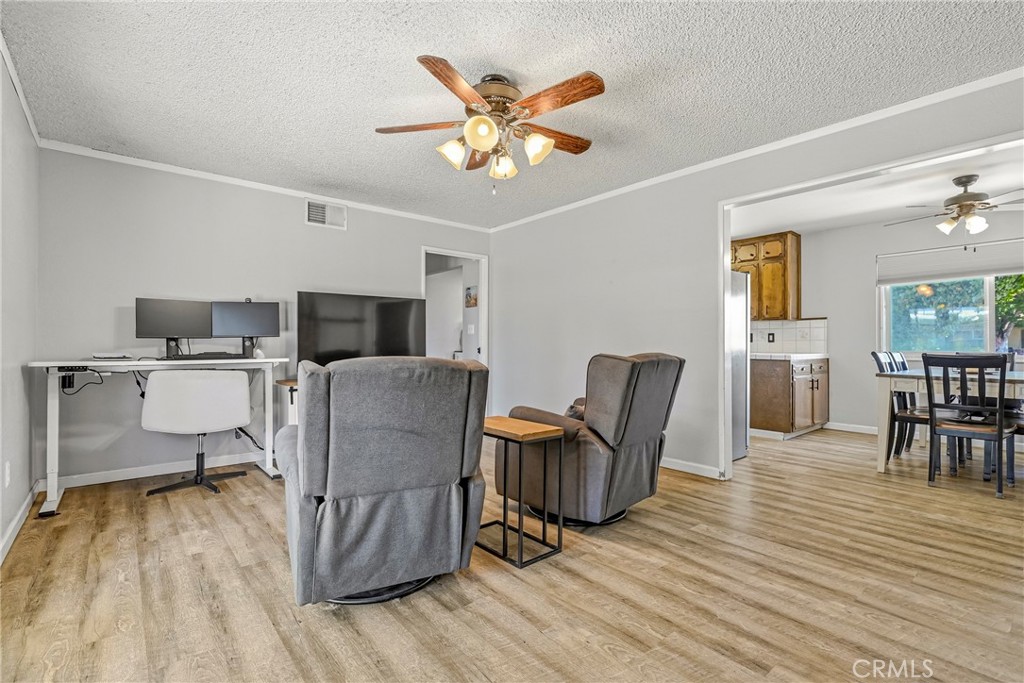 210 Tammy Dr, Atwater, CA 95301