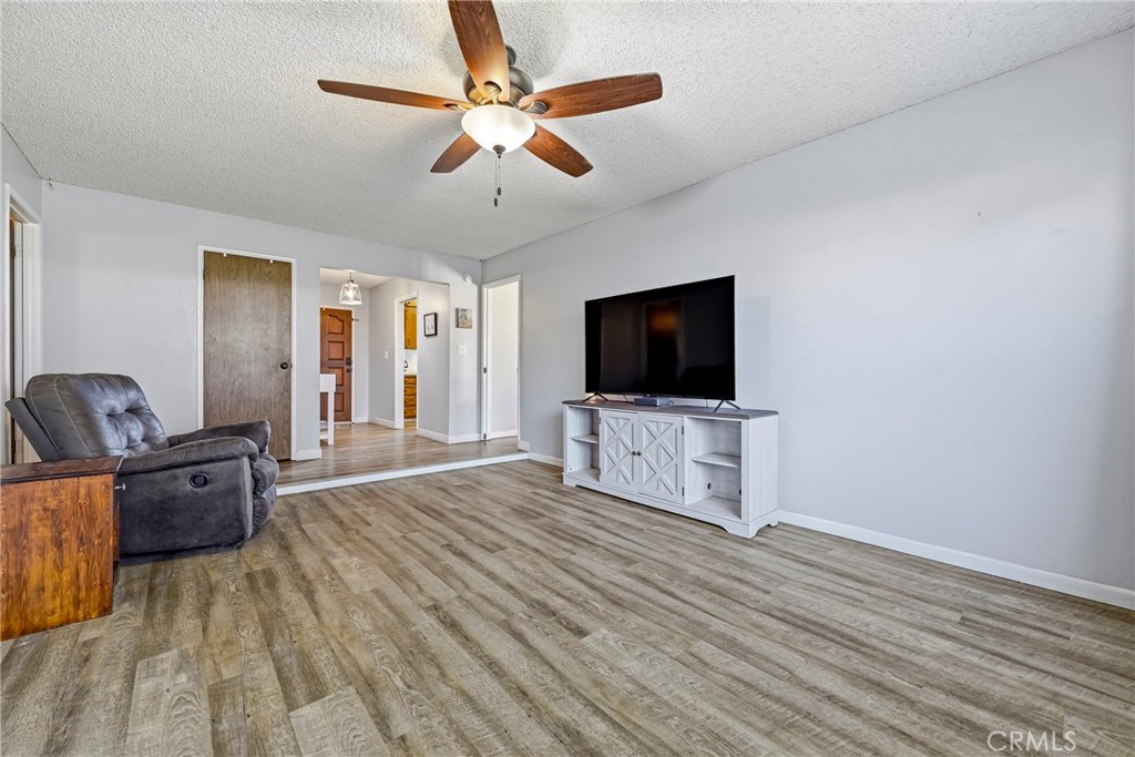 210 Tammy Dr, Atwater, CA 95301