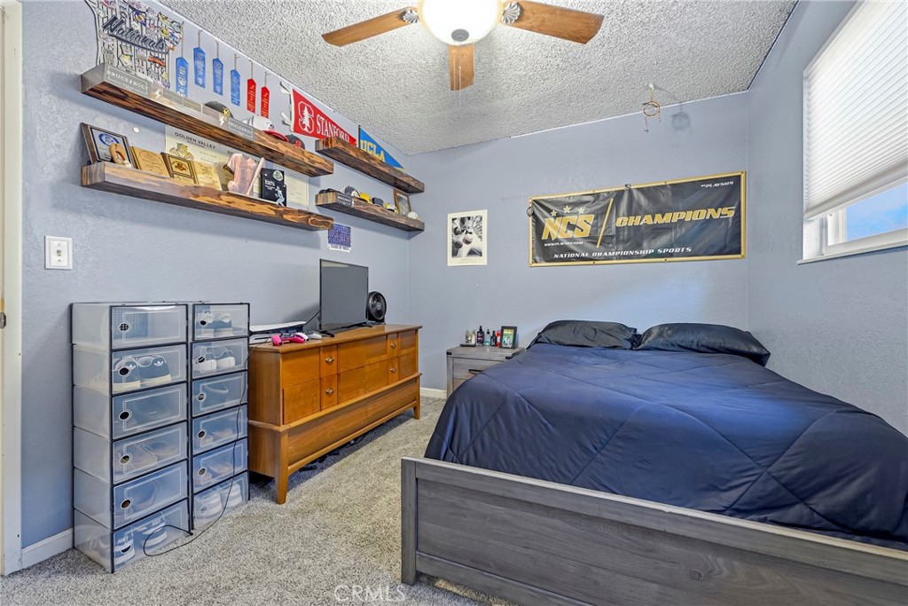 210 Tammy Dr, Atwater, CA 95301
