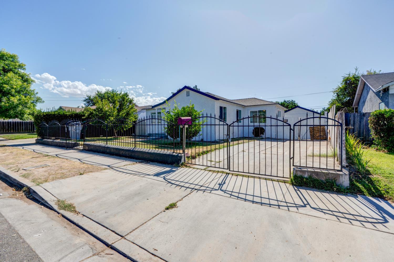 1500 Marguerite St, Atwater, CA 95301
