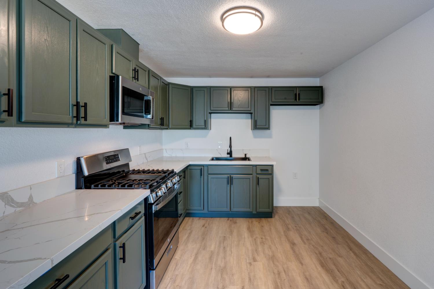1500 Marguerite St, Atwater, CA 95301