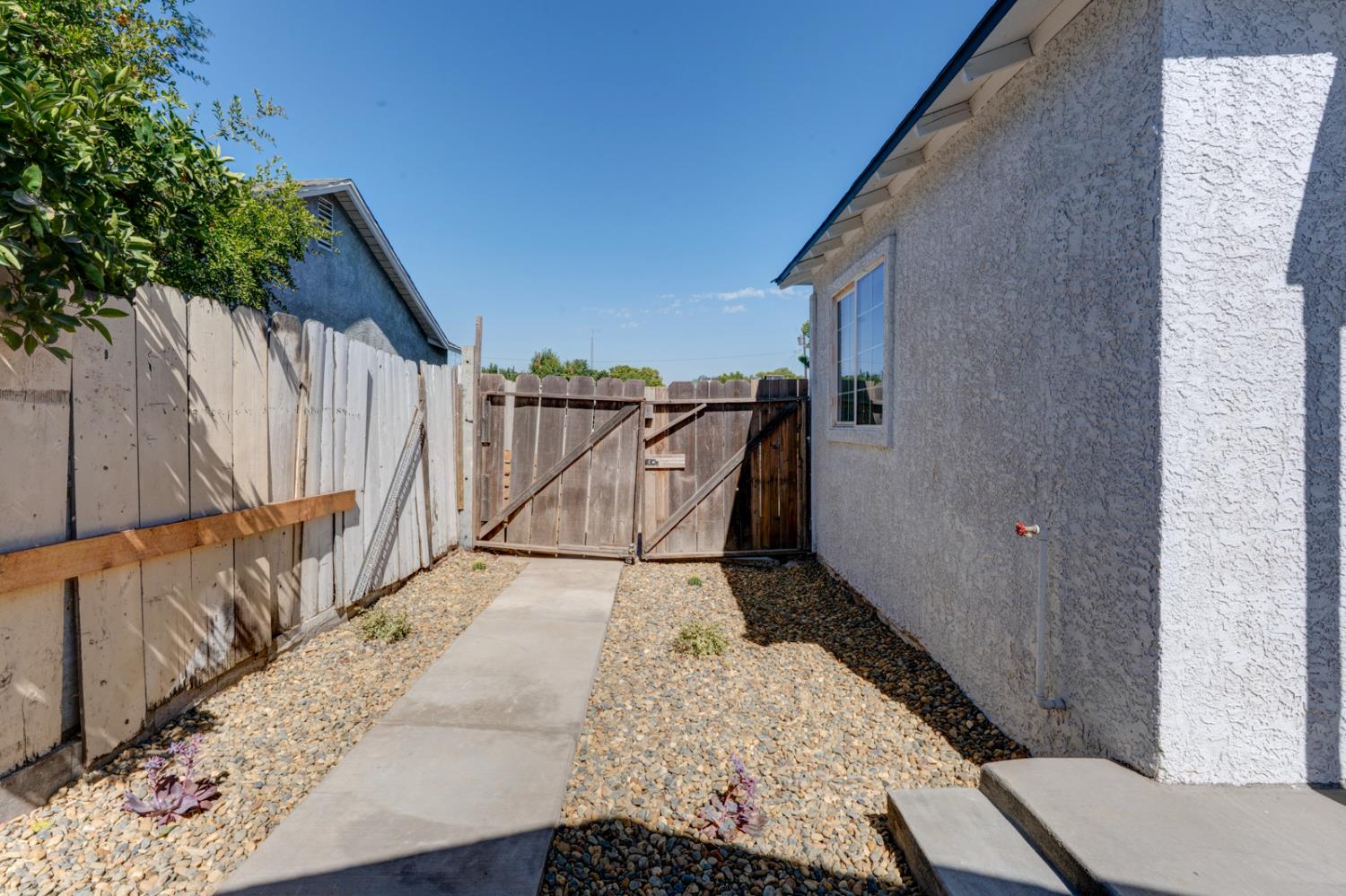 1500 Marguerite St, Atwater, CA 95301