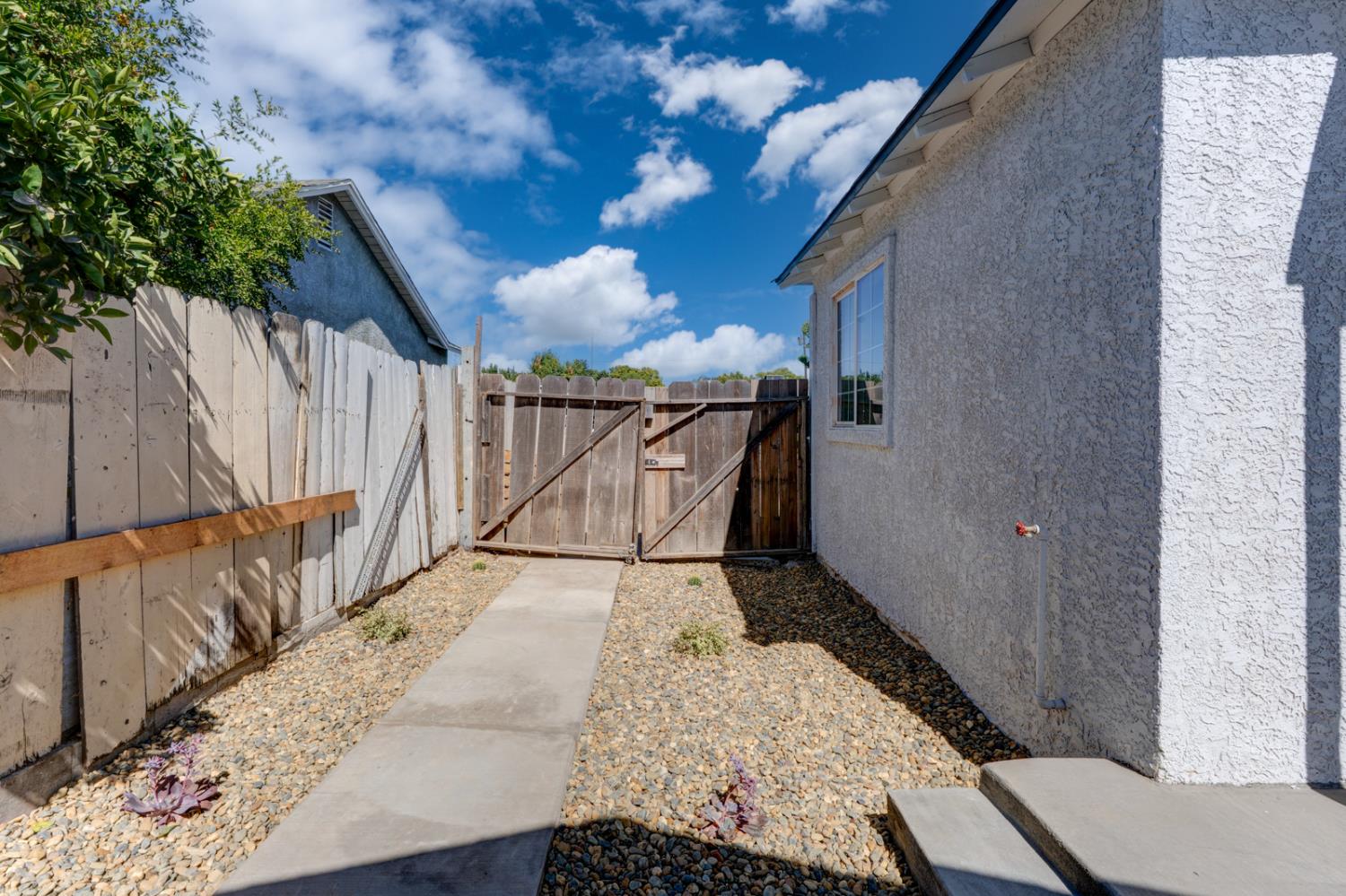 1500 Marguerite St, Atwater, CA 95301