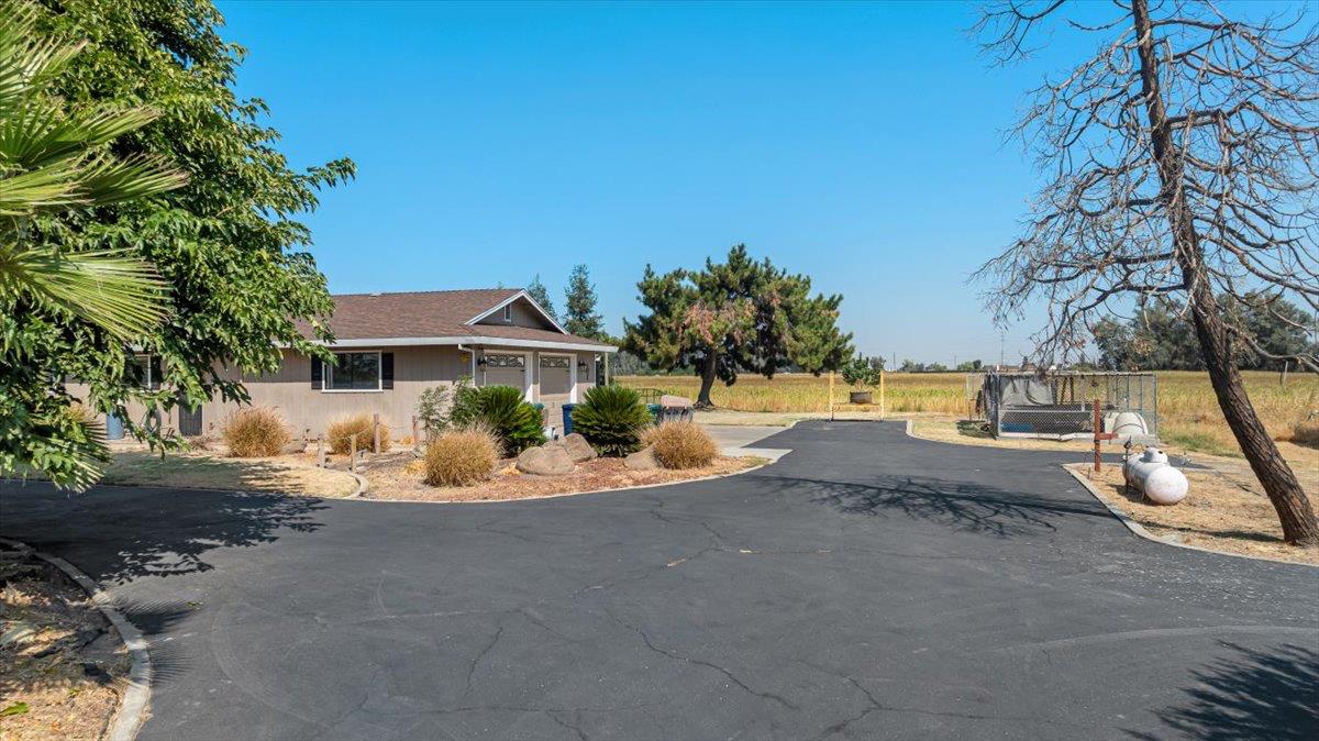 3888 W Avenue 1, Atwater, CA 95301