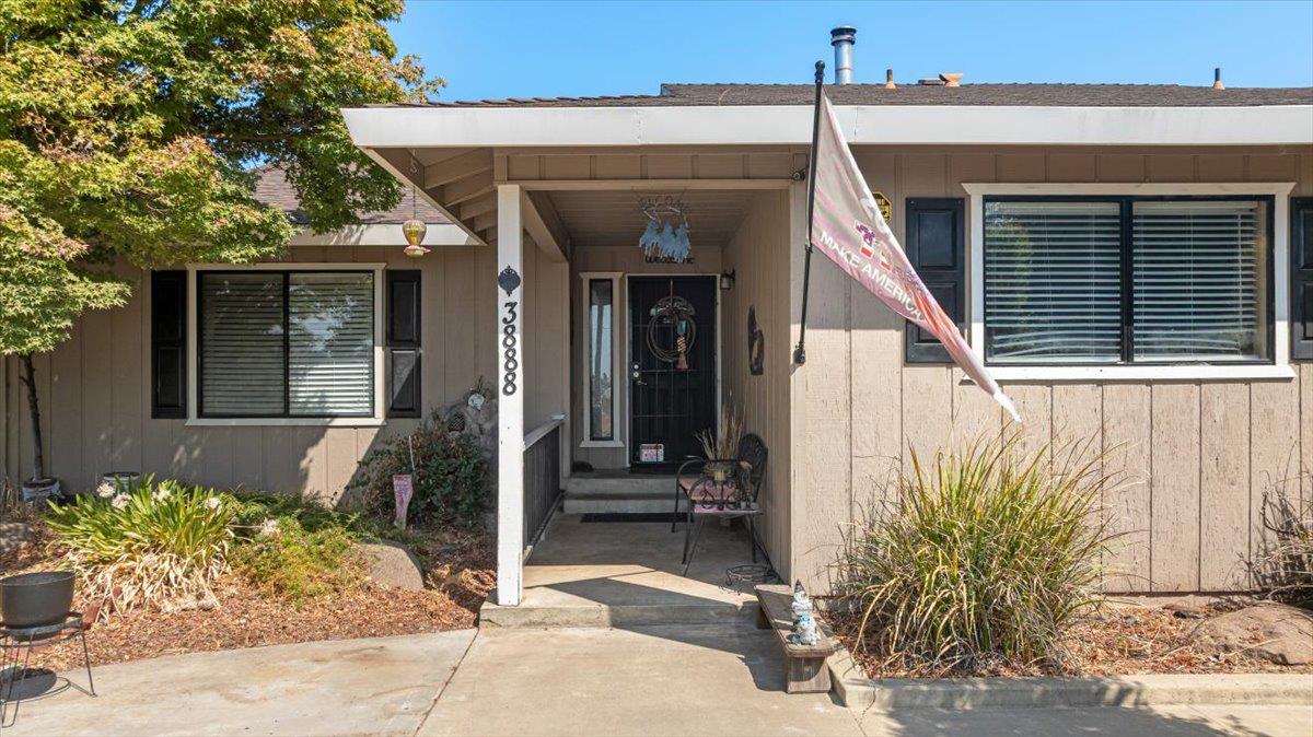 3888 W Avenue 1, Atwater, CA 95301
