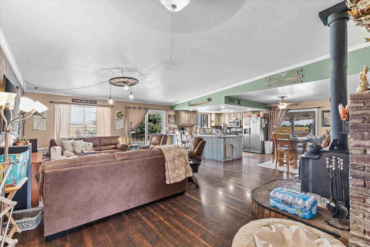 3888 W Avenue 1, Atwater, CA 95301