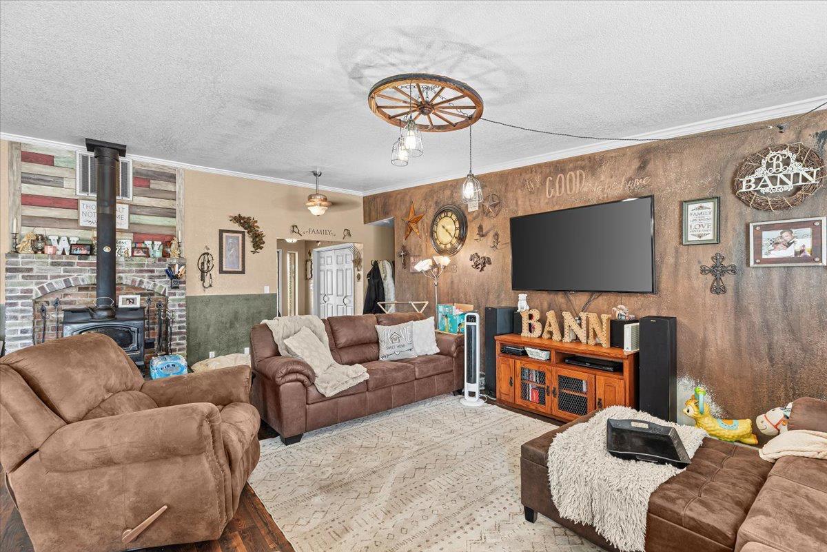 3888 W Avenue 1, Atwater, CA 95301