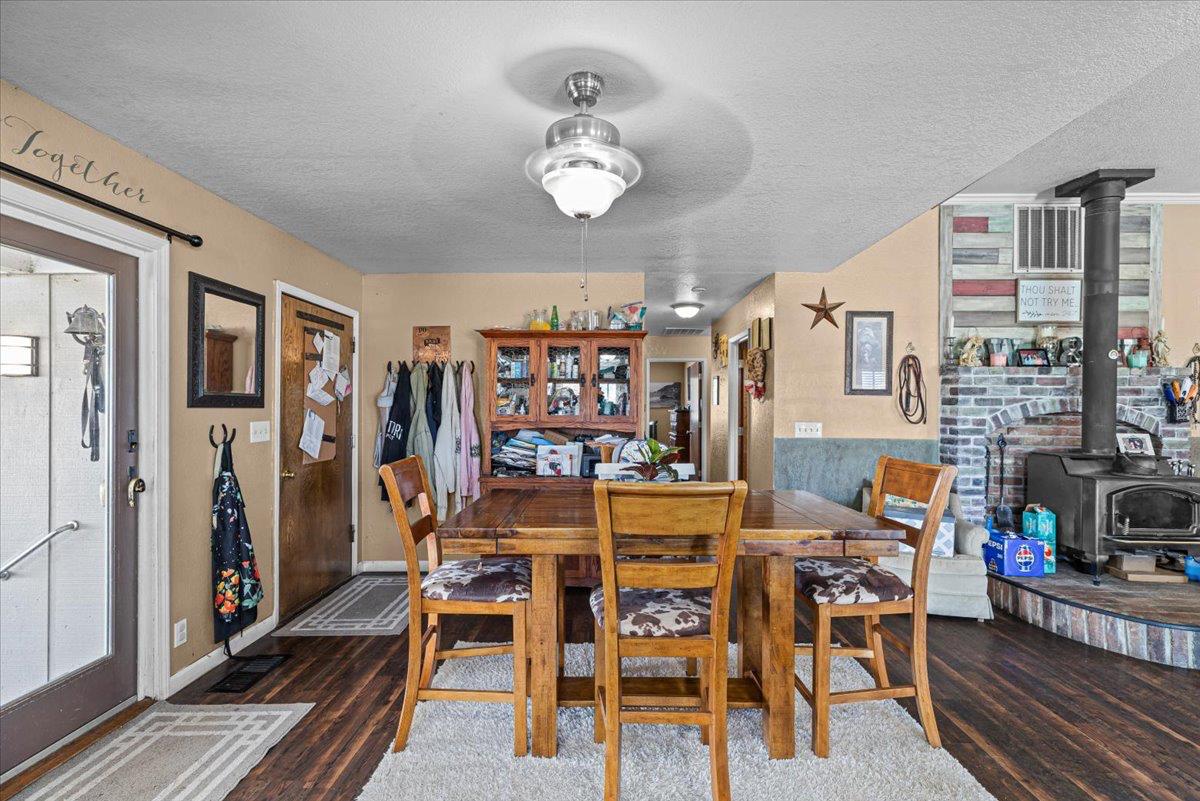 3888 W Avenue 1, Atwater, CA 95301