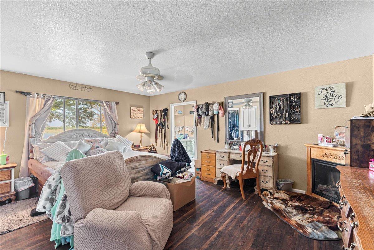 3888 W Avenue 1, Atwater, CA 95301