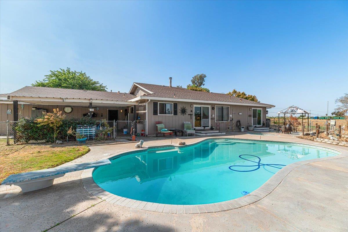 3888 W Avenue 1, Atwater, CA 95301