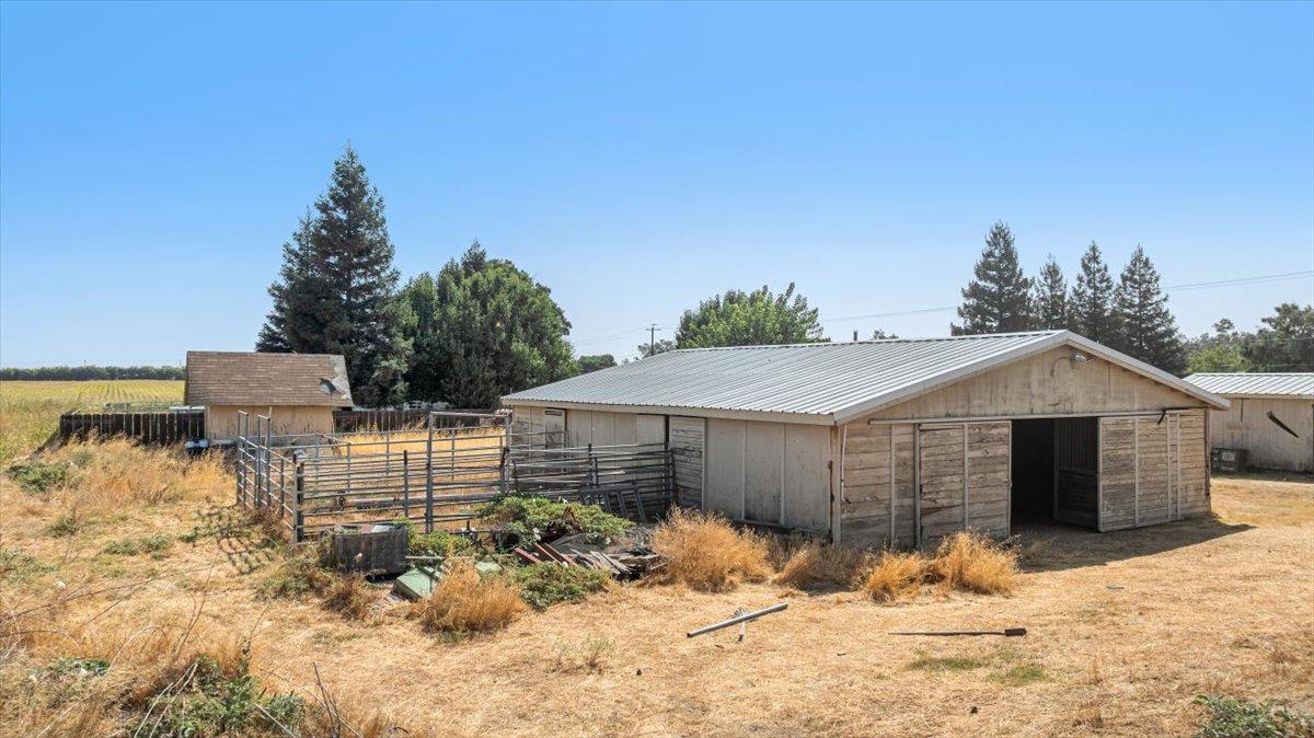3888 W Avenue 1, Atwater, CA 95301