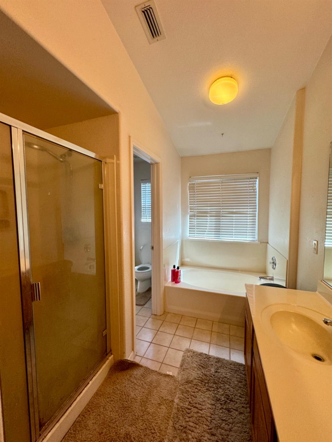 1384 W Almador Ter, Atwater, CA 95301