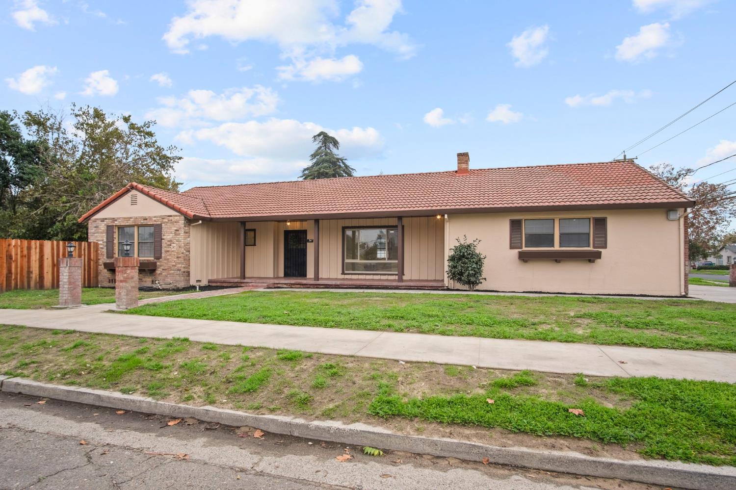 1360 Grove Ave, Atwater, CA 95301