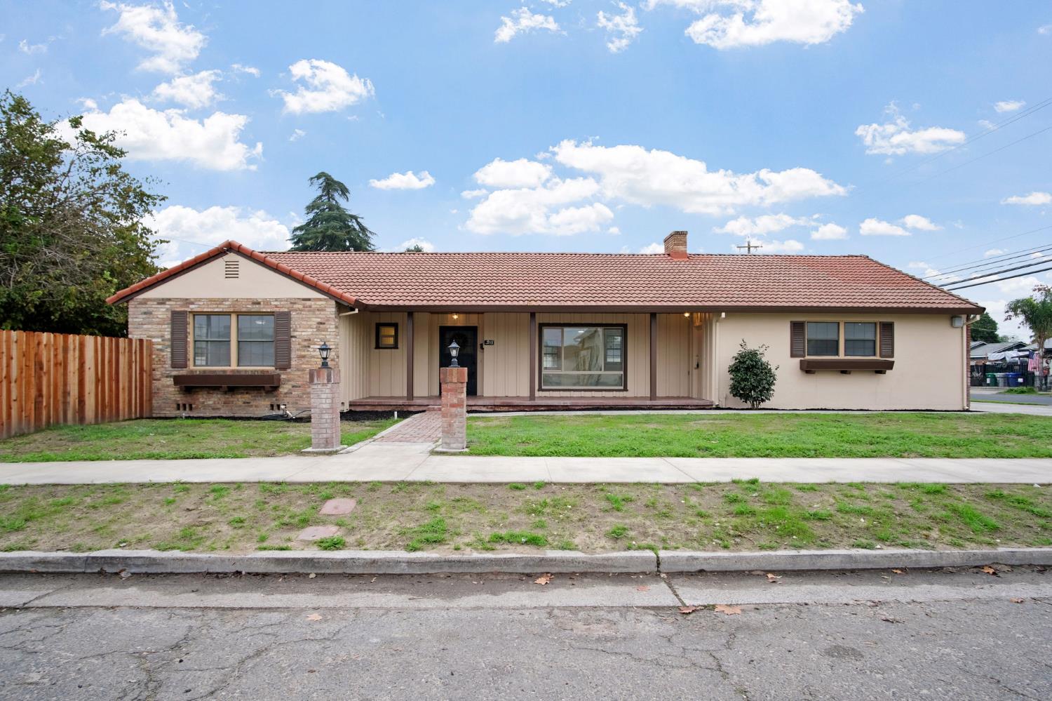 1360 Grove Ave, Atwater, CA 95301