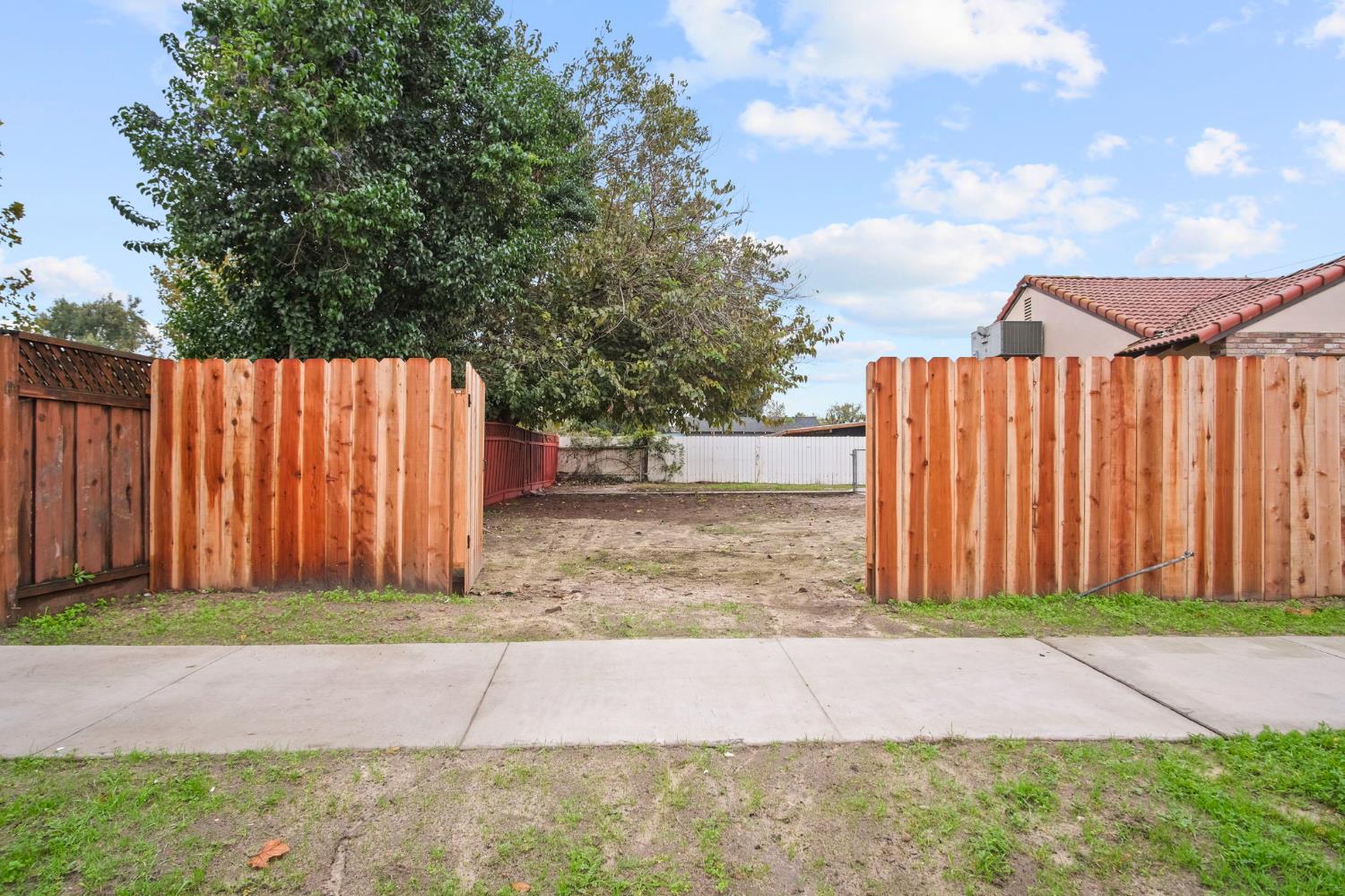 1360 Grove Ave, Atwater, CA 95301